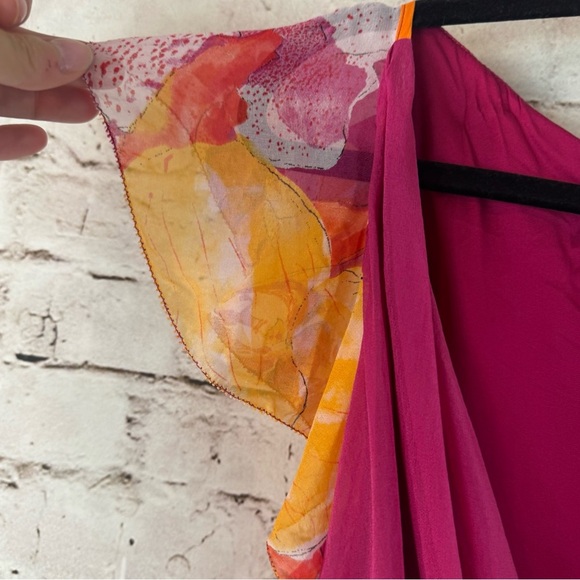 Diane von Furstenberg Size 10 Orchid Lei Blouse Ruffle Sleeve Silk Tie Wrap Top - Picture 4 of 7